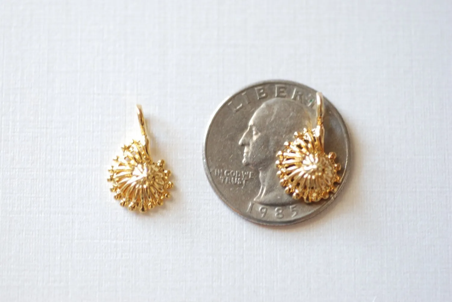 Shiny Vermeil Wholesale Gold Seashell Conch Shell Charm Pendant - 18k gold over sterling silver sea life shell pendants, Vermeil Gold Shell Charm