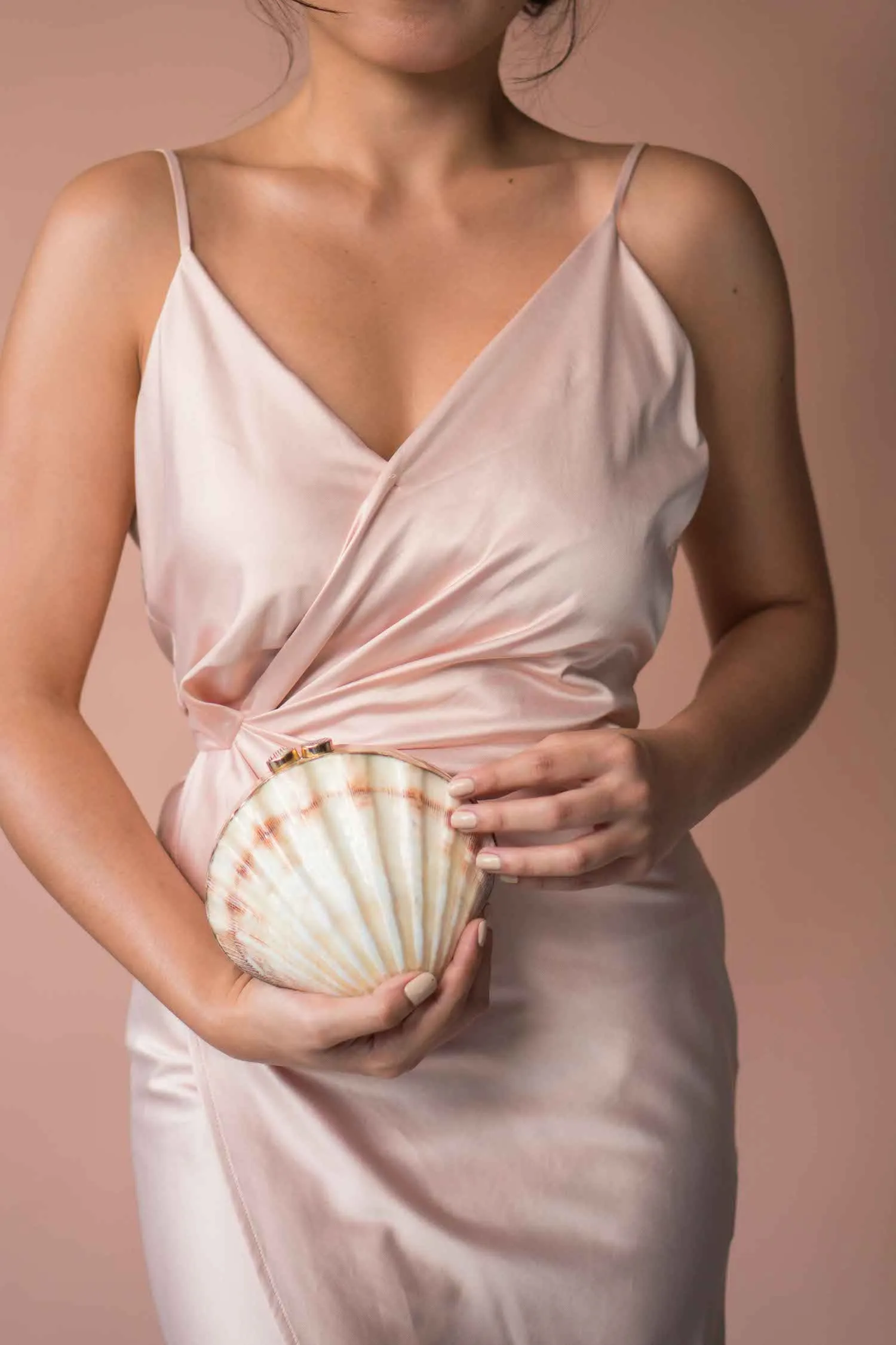 Ximena Clam Shell Clutch